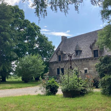 La Forge De La Coudraie Bed & Breakfast Pleugueneuc Bagian luar foto