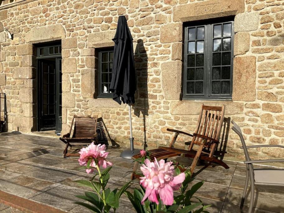 La Forge De La Coudraie Bed & Breakfast Pleugueneuc Bagian luar foto