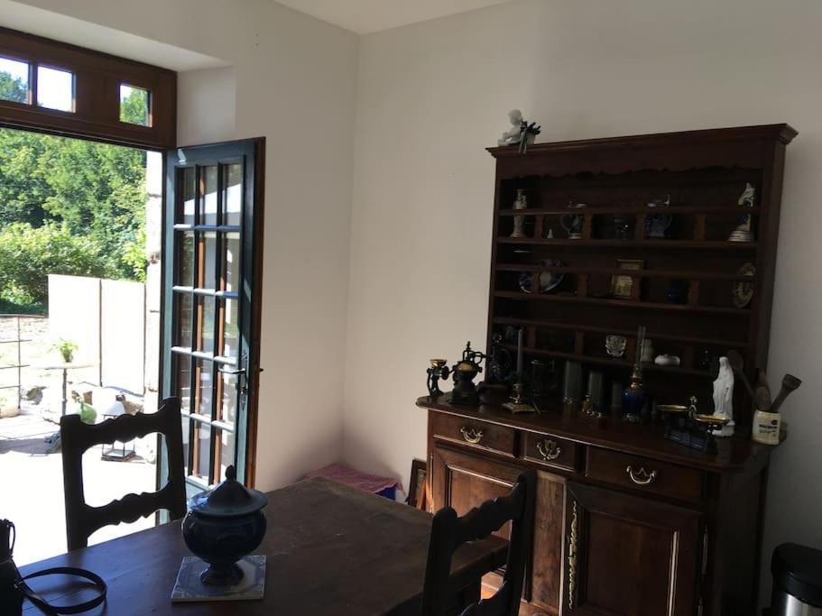 La Forge De La Coudraie Bed & Breakfast Pleugueneuc Bagian luar foto
