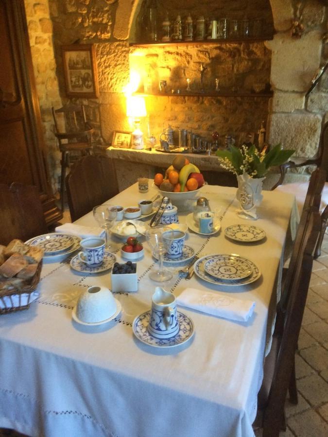La Forge De La Coudraie Bed & Breakfast Pleugueneuc Bagian luar foto